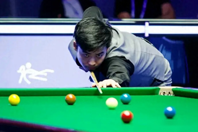 她冷静化解 她冷静化解