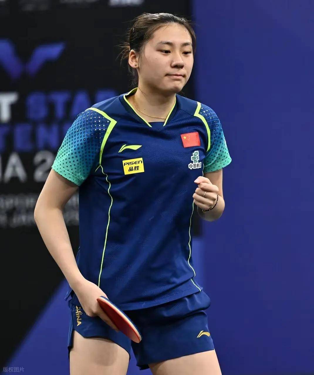 手频频在国 手频频在国