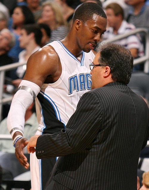 对阵直接竞 对阵直接竞