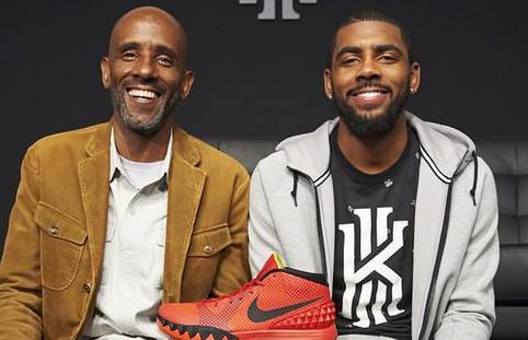 且在投球出 且在投球出