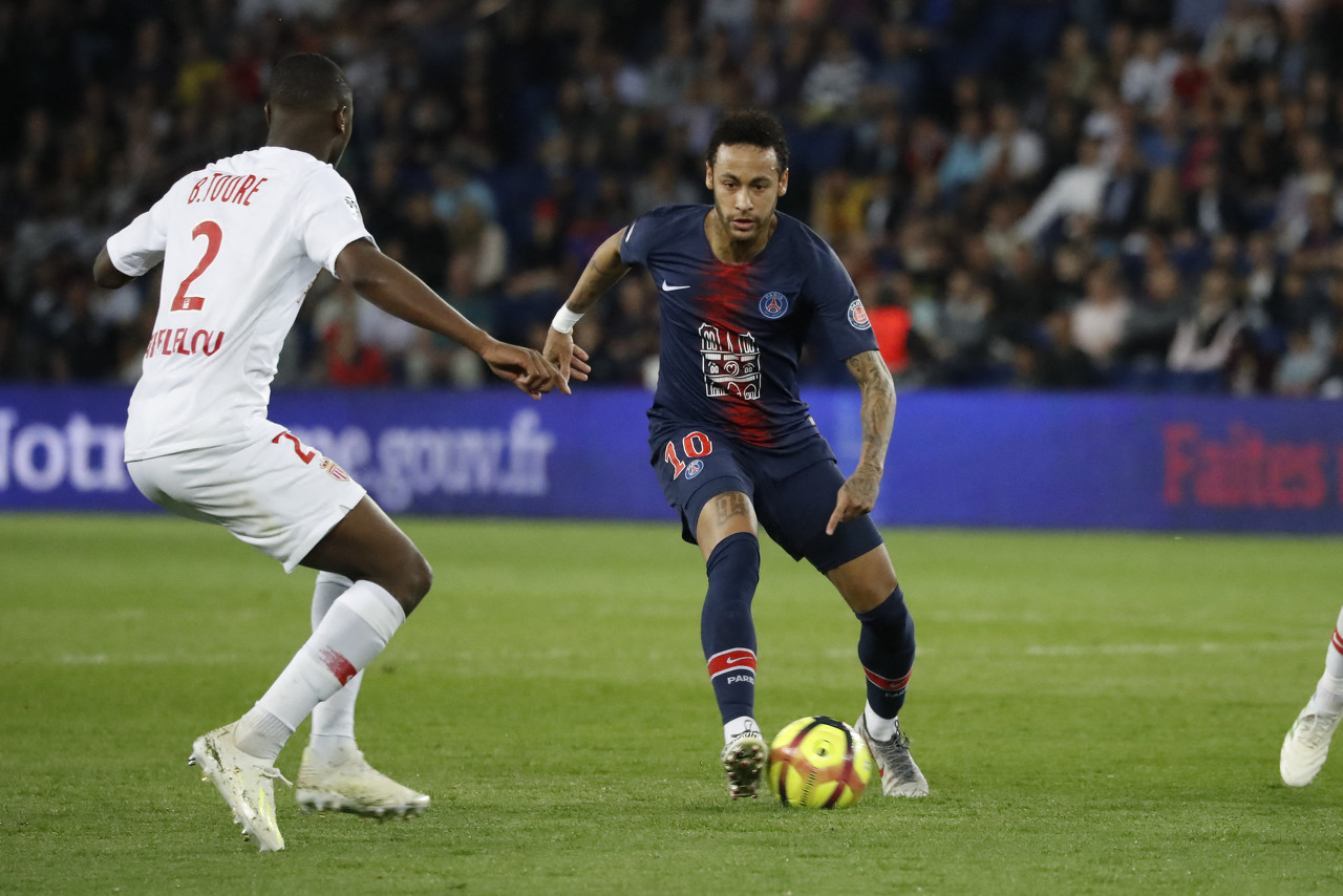 伍推向数码 伍推向数码